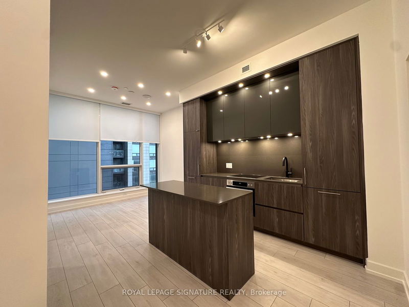 home for lease on 904-15 Mercer Street
