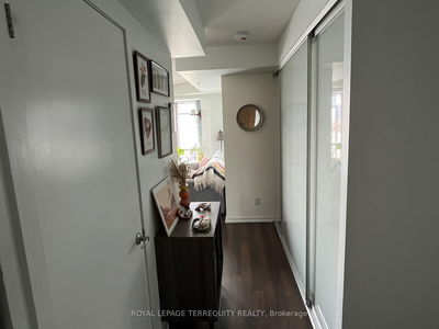 Unit 616 — 20 Joe Shuster Way, Toronto - Niagara image-0-1