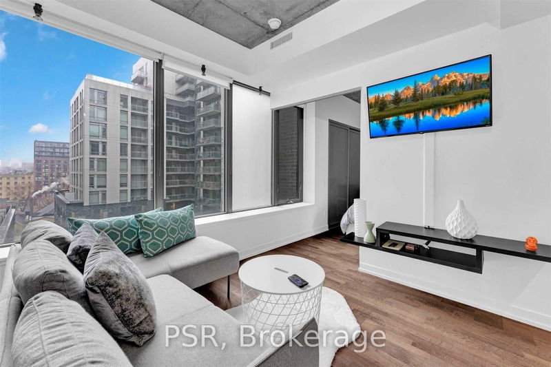 home for lease on 913-95 Bathurst Street