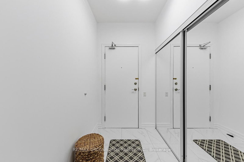 211 - 777 Steeles Ave W, Toronto, M2R 3Y4 | Image 3