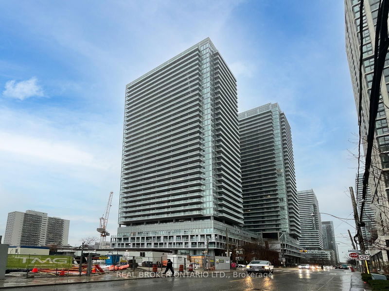 home for lease on LPH02-195 Redpath Avenue