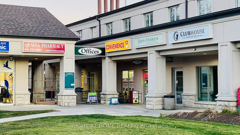 33 The Links Rd, Toronto, M2P 1T7 | Image 2