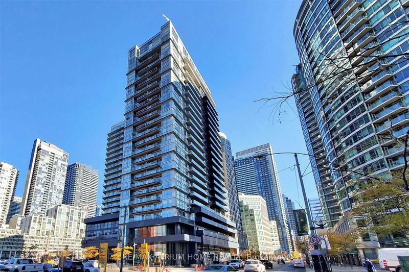 home for lease on 101-352 Front Street W