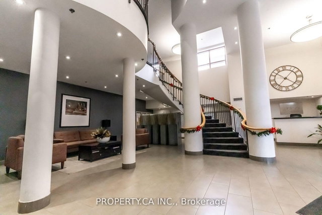 613 - 1369 Bloor Street W