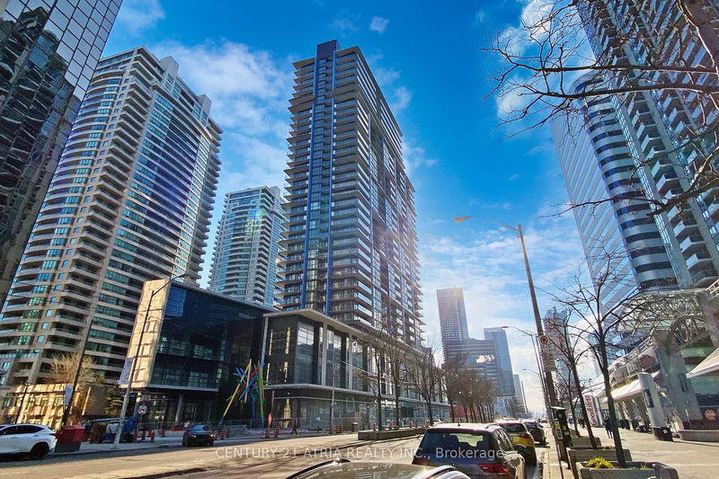 home for lease on 1806-4955 Yonge Street