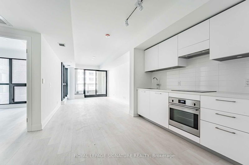 home for lease on 431-33 Frederick Todd Way