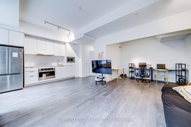 S305 - 8 Olympic Garden Dr, Toronto, M2M 0B9 | Image 3