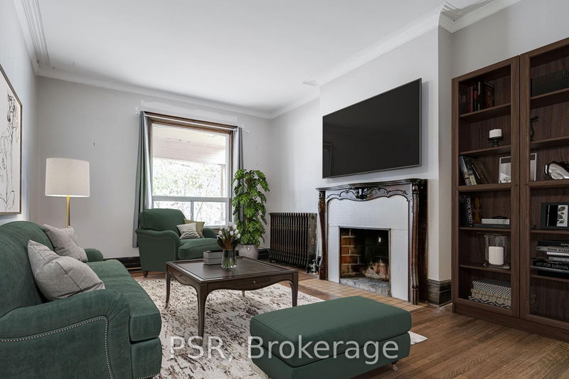 home for lease on 200-678 Huron Street