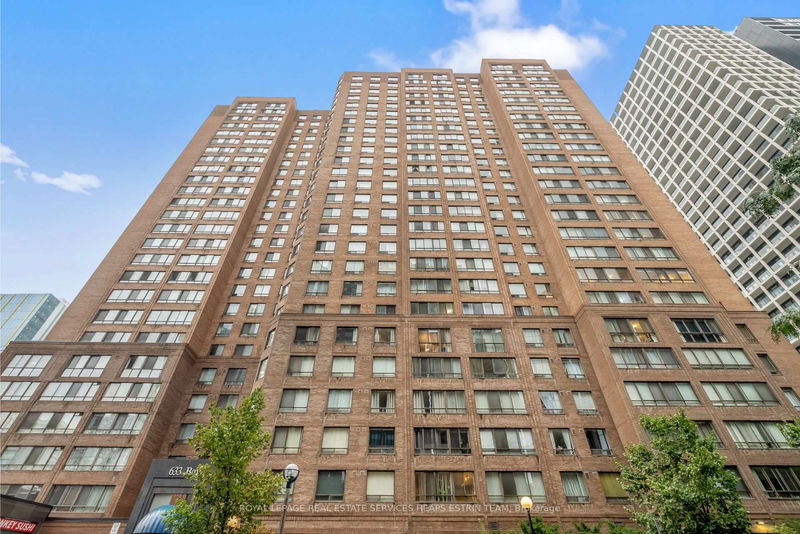 home for sale on 807-633 Bay Street