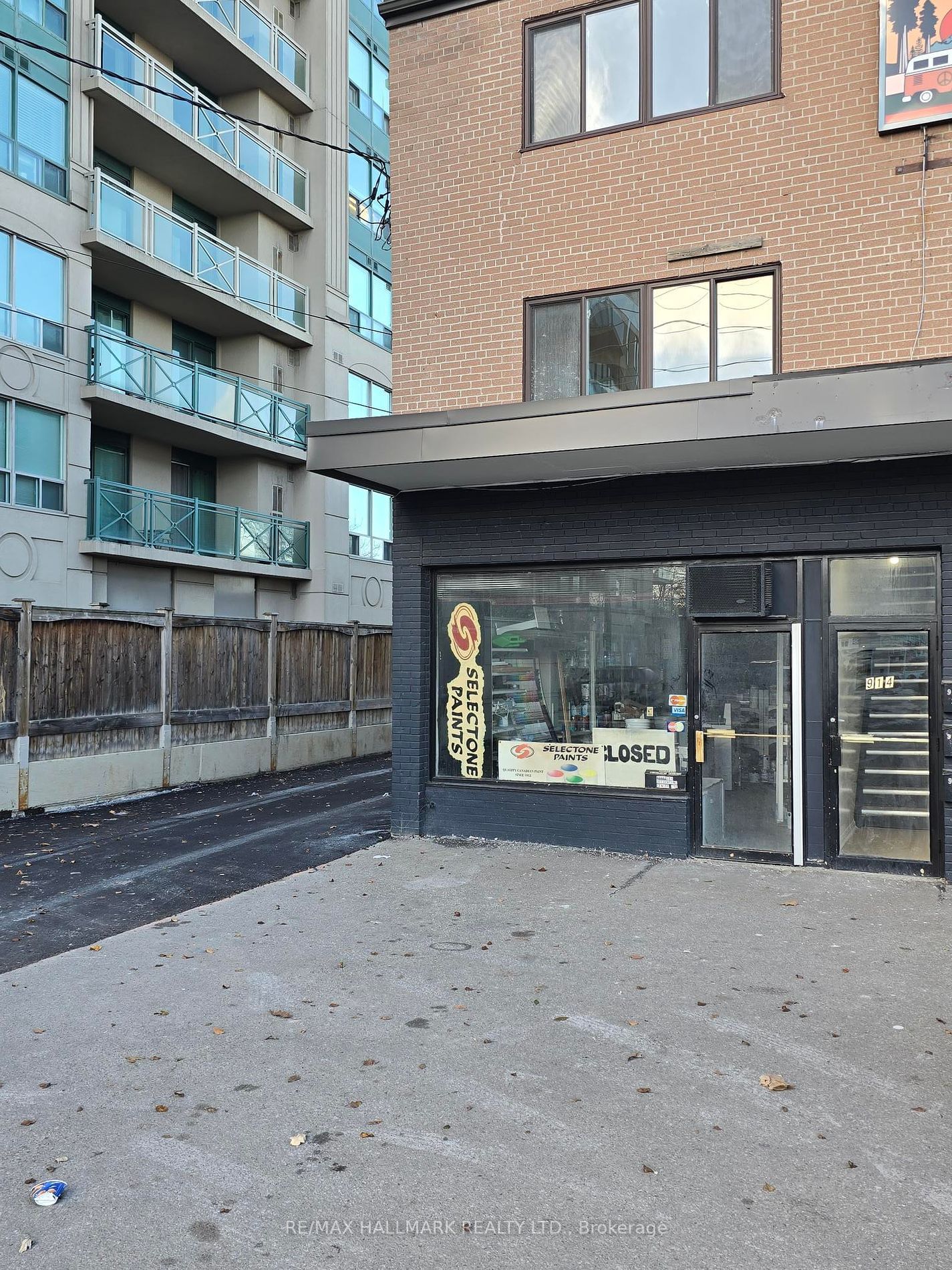 Store W/Apt/Office leased at 1-914 Sheppard Avenue, Toronto, Bathurst Manor, M3H 2T6 - MLS: C11899220