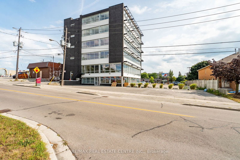5th Flr - 1880 O'connor Dr, Toronto, M4A 1W9 | Image 3