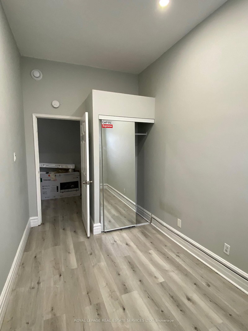 304 - 206 Carlton St, Toronto, M5A 2L1 | Image 3