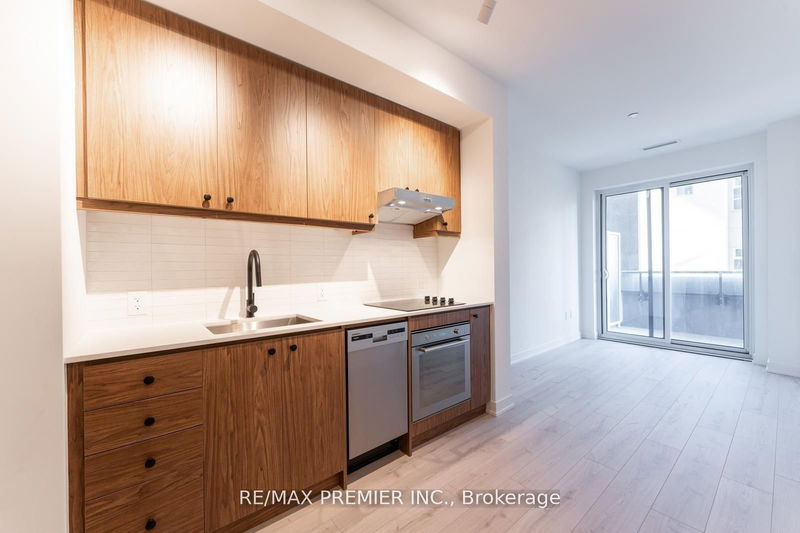 home for lease on 212-9 Tecumseth Street