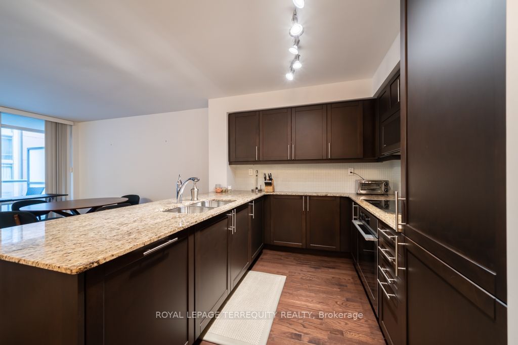 Condo for lease at 302-1 Bedford Road, Toronto, Annex, M5R 2B5 - MLS: C11902863