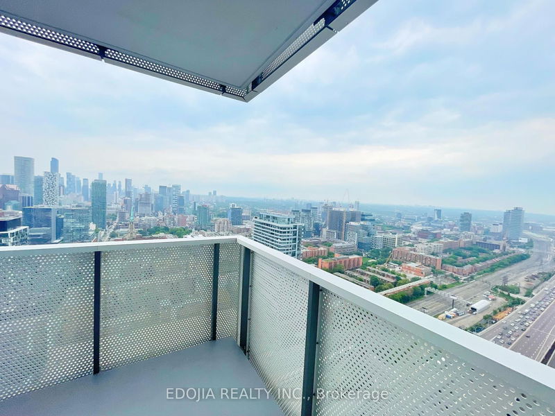 home for lease on 4605-55 Cooper Street