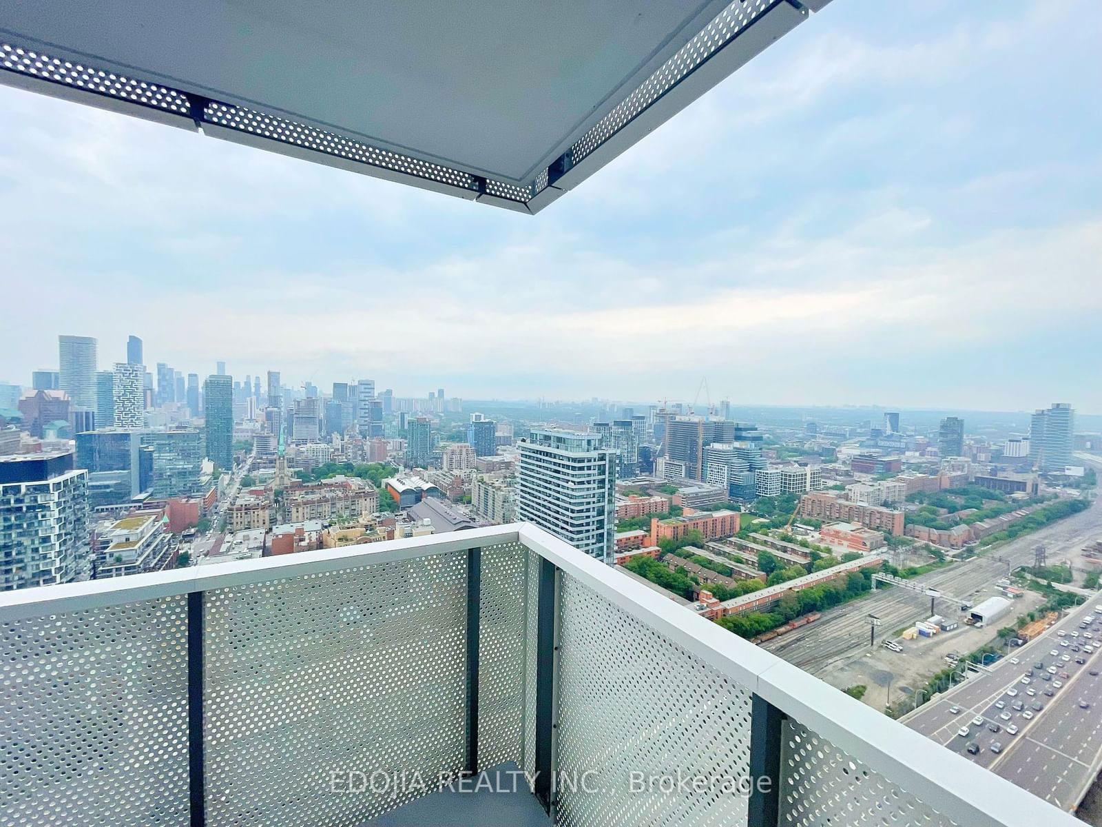 Condo leased at 4605-55 Cooper Street, Toronto, Waterfront Communities C8, M5E 0G1 - MLS: C11904100