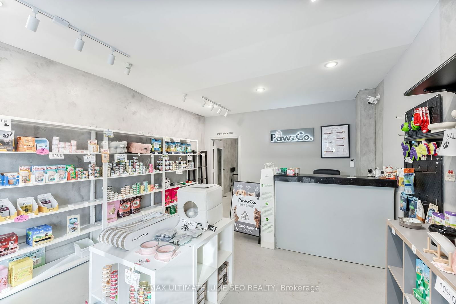 Commercial/Retail leased at 867 Dundas Street, Toronto, Trinity-Bellwoods, M6J 1V6 - MLS: C11904247