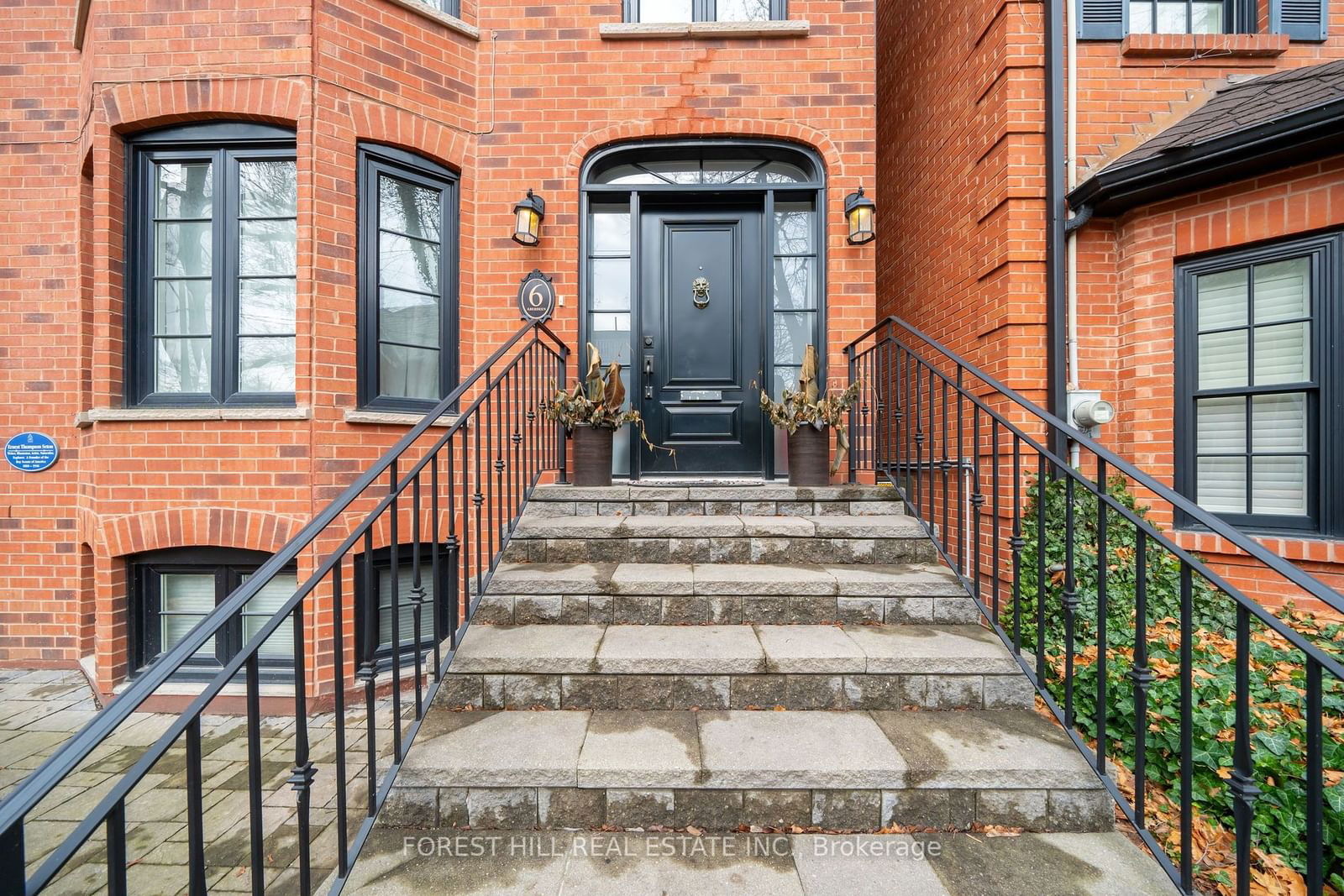 Detached House for lease at 6 Aberdeen Avenue, Toronto, Cabbagetown-South St. James Town, M4X 1A2 - MLS: C11904381