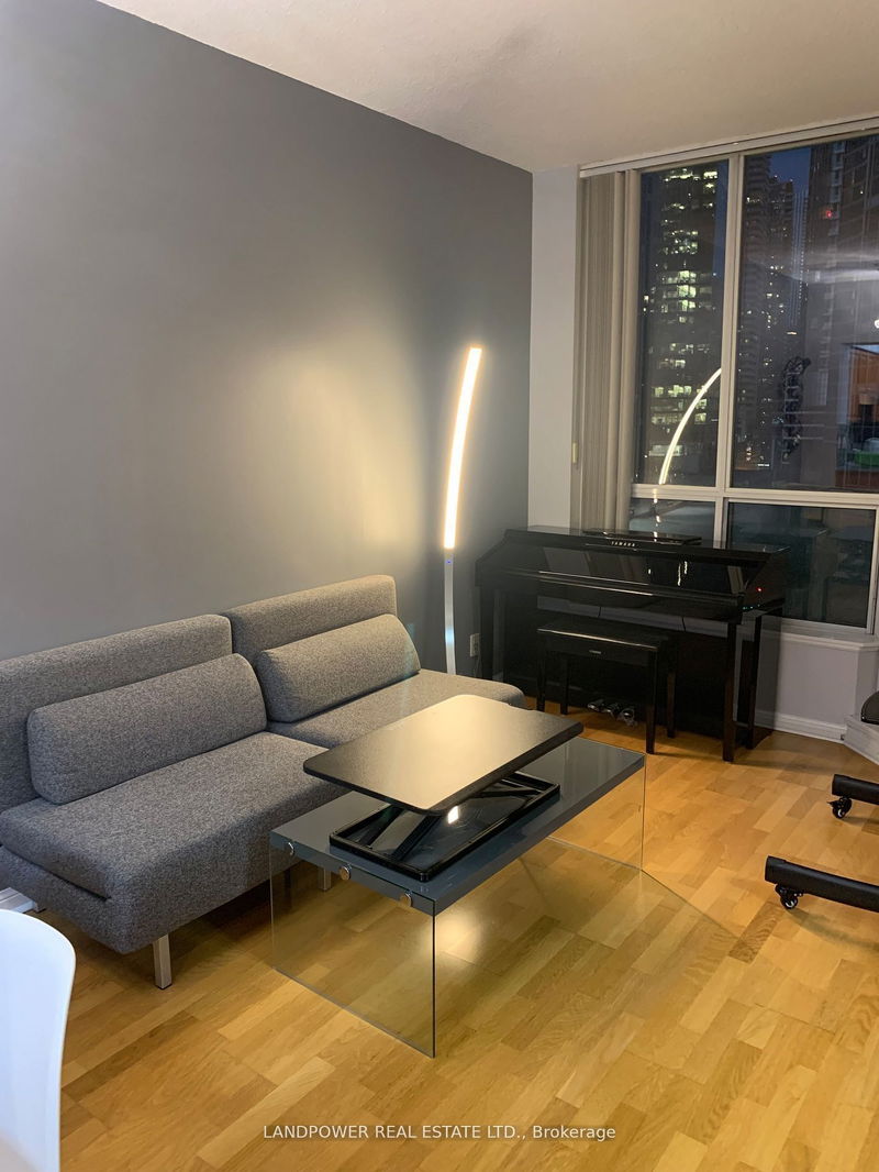 Unit 1505 — 228 Queens Quay, Toronto - Waterfront Communities C1 image-0-0