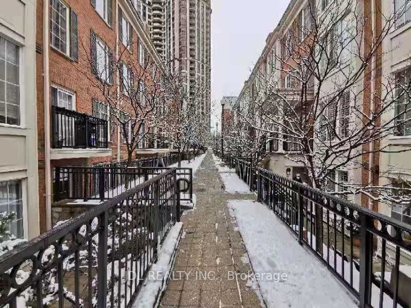 Townhouse for sale at 144-3 Everson Drive, Toronto, Willowdale East, M2N 7C2 - MLS: C11904998