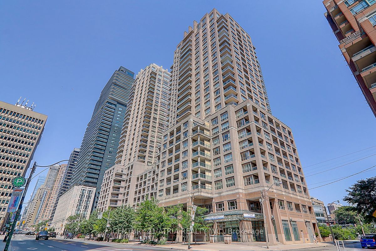 Condo for sale at 716-909 Bay Street, Toronto, Bay Street Corridor, M5S 3G2 - MLS: C11905318