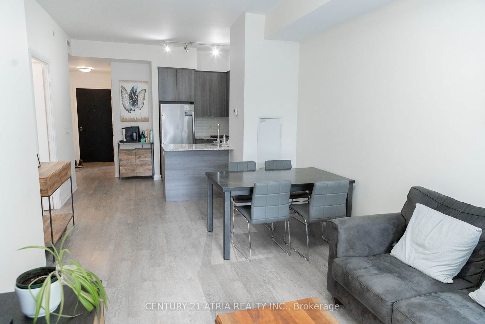 Condo for sale at 222-101 Erskine Avenue, Toronto, Mount Pleasant West, M4P 0C5 - MLS: C11905365