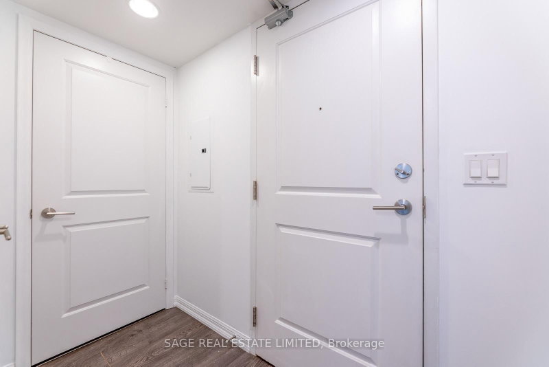 Room1