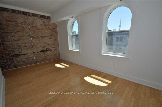 280 College Street, Unit 4 - Photo 10