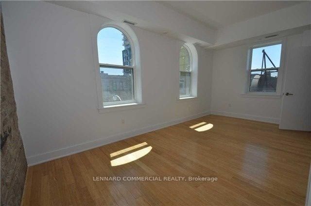 280 College Street, Unit 4 - Photo 11