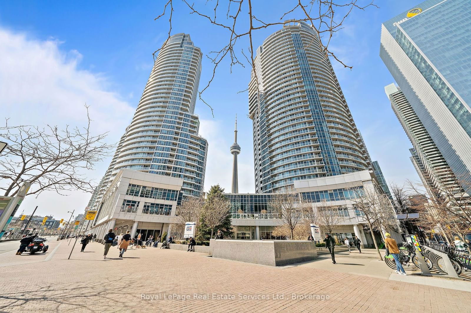 Condo leased at 2208-208 Queens Quay, Toronto, Waterfront Communities C1, M5J 2Y5 - MLS: C11906518