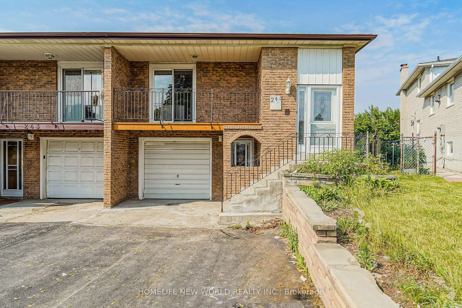 Semi-Detached House leased at 241 Shawnee Circle, Toronto, Pleasant View, M2H 2Y3 - MLS: C11906534