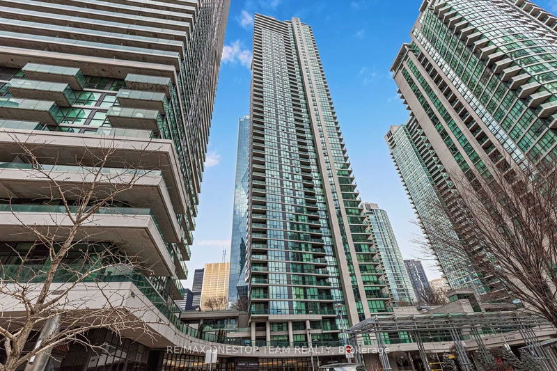 home for lease on 3305-18 Harbour Street
