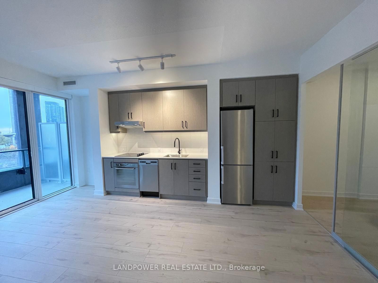 Condo leased at 419-9 Tecumseth Street, Toronto, Niagara, M5V 3G4 - MLS: C11906890