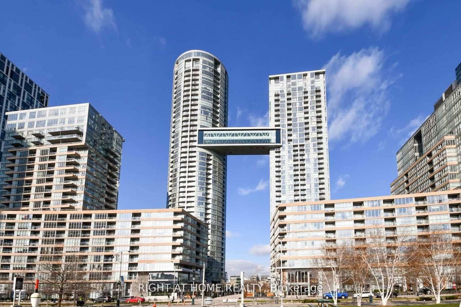 Condo leased at 2109-21 Iceboat Terrace, Toronto, Waterfront Communities C1, M5V 4A9 - MLS: C11907715