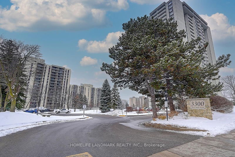home for sale on 601-3300 Don mills Road