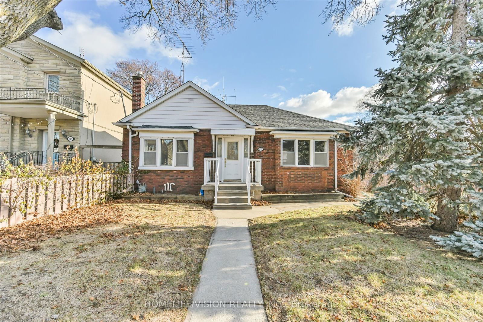 Detached House sold at 127 Randolph Road, Toronto, Leaside, M4G 3S3 - MLS: C11908247