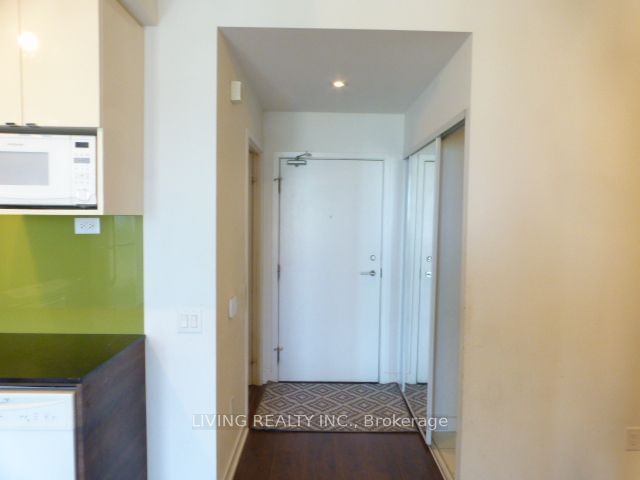 Condo leased at 2111-121 Mcmahon Drive, Toronto, Bayview Village, M2K 0C1 - MLS: C11908413