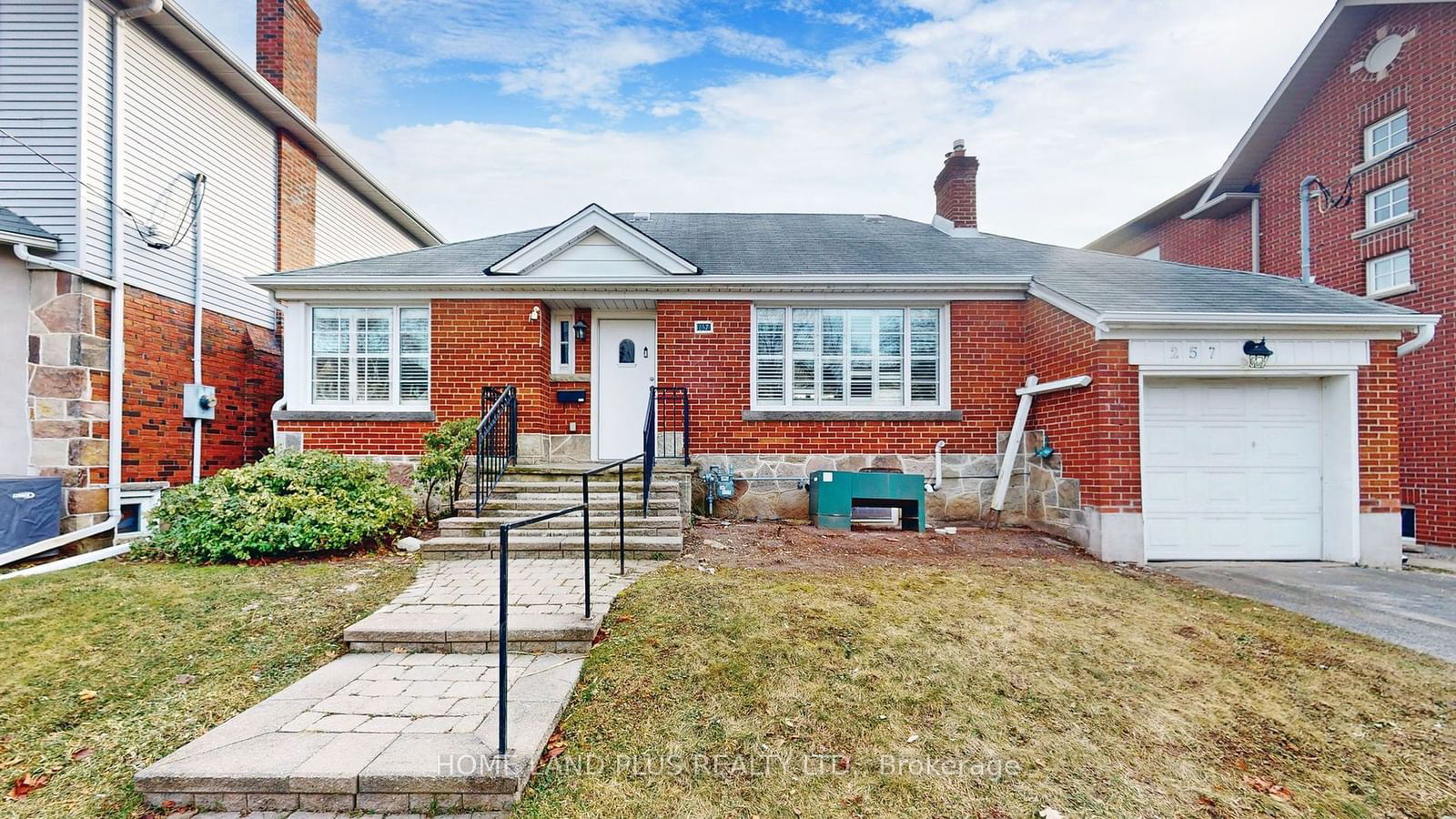 Detached House for sale at 257 Joicey Boulevard, Toronto, Bedford Park-Nortown, M5M 2V6 - MLS: C11908800