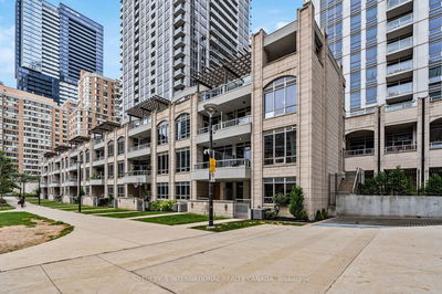 Townhouse sold at TH01-761 Bay Street, Toronto, Bay Street Corridor, M5G 2R2 - MLS: C11909445