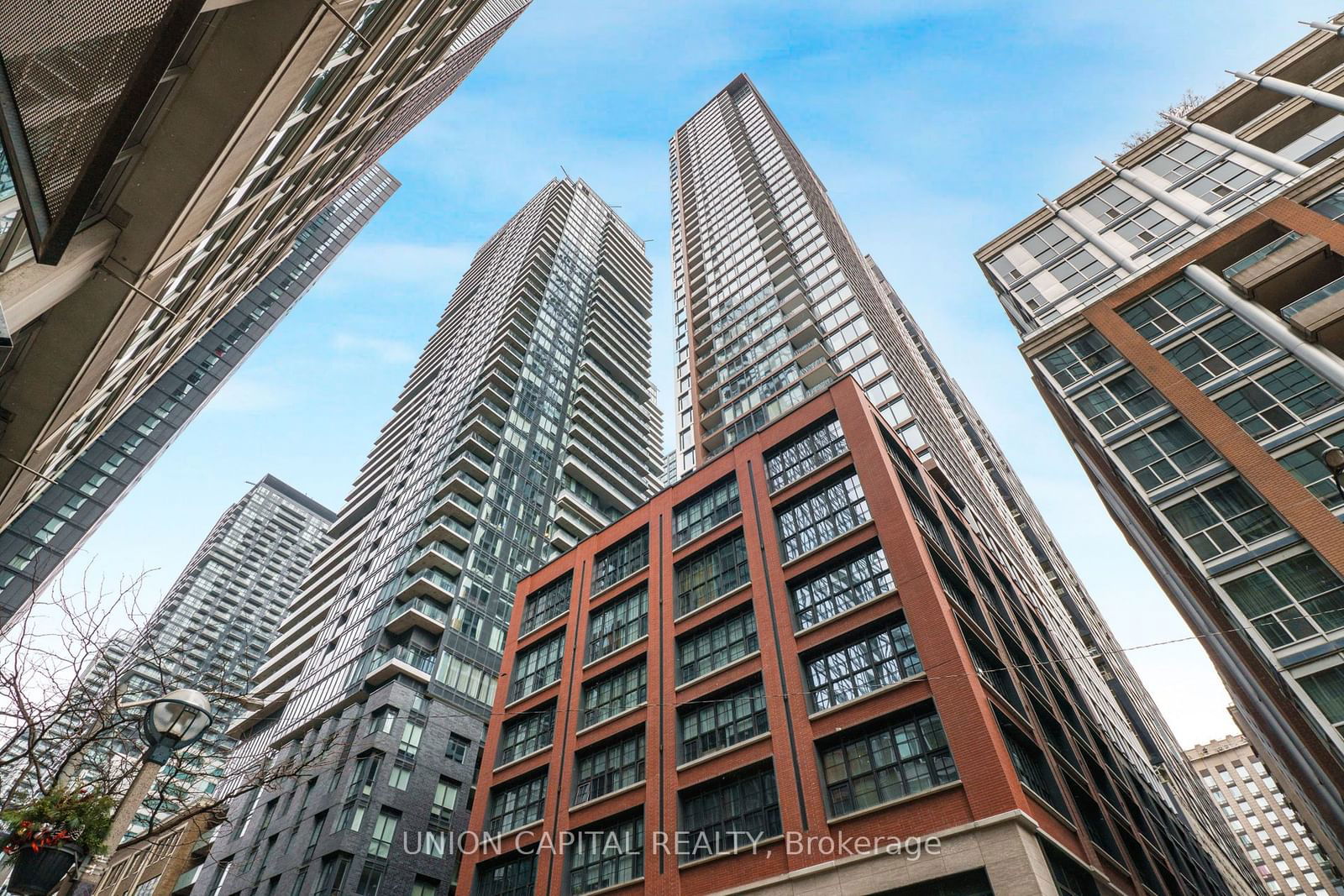 Condo for sale at 5107-55 Mercer Street, Toronto, Waterfront Communities C1, M5V 0W4 - MLS: C11909510