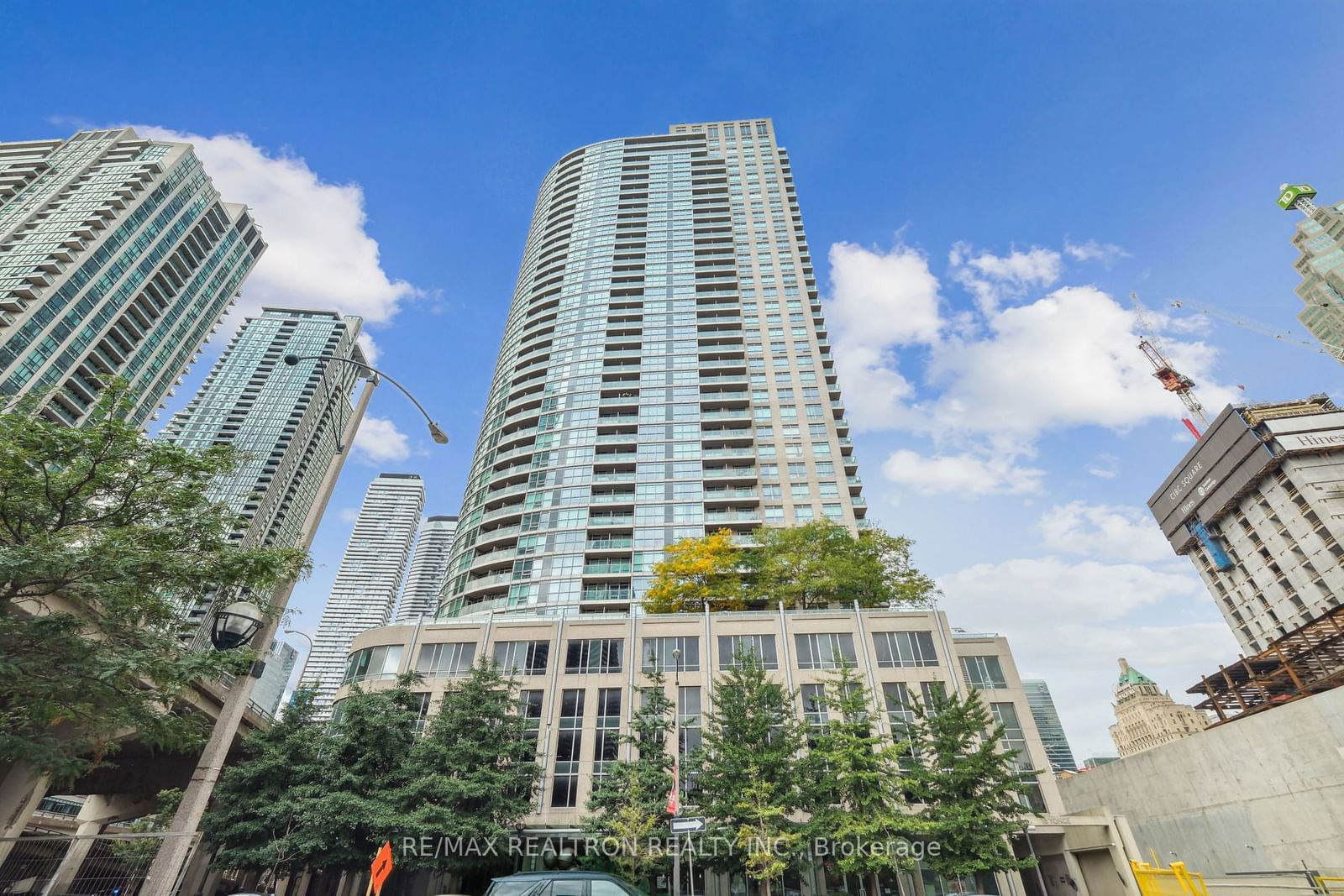 Condo leased at 3208-18 Yonge Street, Toronto, Waterfront Communities C1, M5E 1Z8 - MLS: C11909829