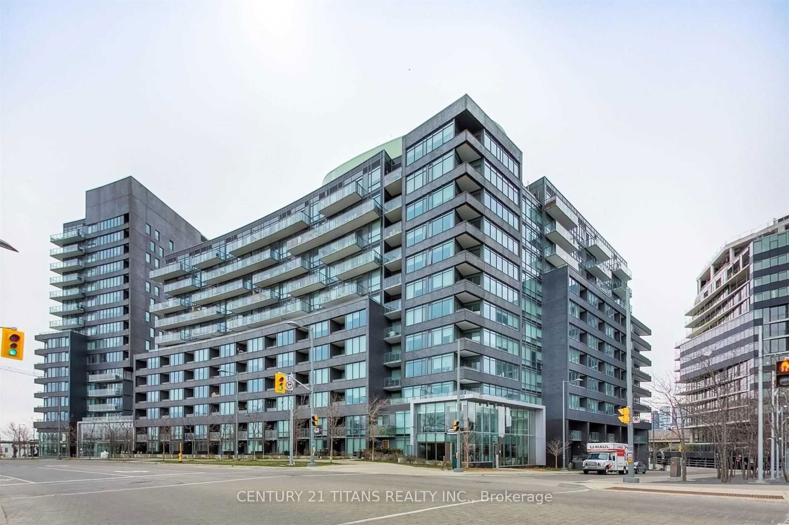 Building at 120 Bayview Avenue, Toronto, Waterfront Communities C8