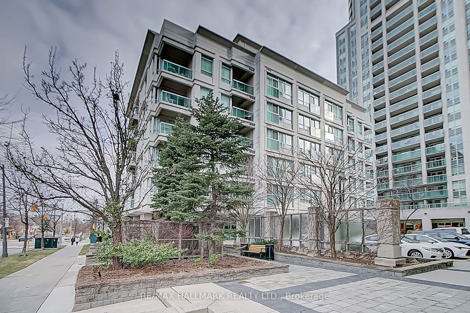 Condo sold at 406-19 Avondale Avenue, Toronto, Willowdale East, M2N 0A6 - MLS: C11910362