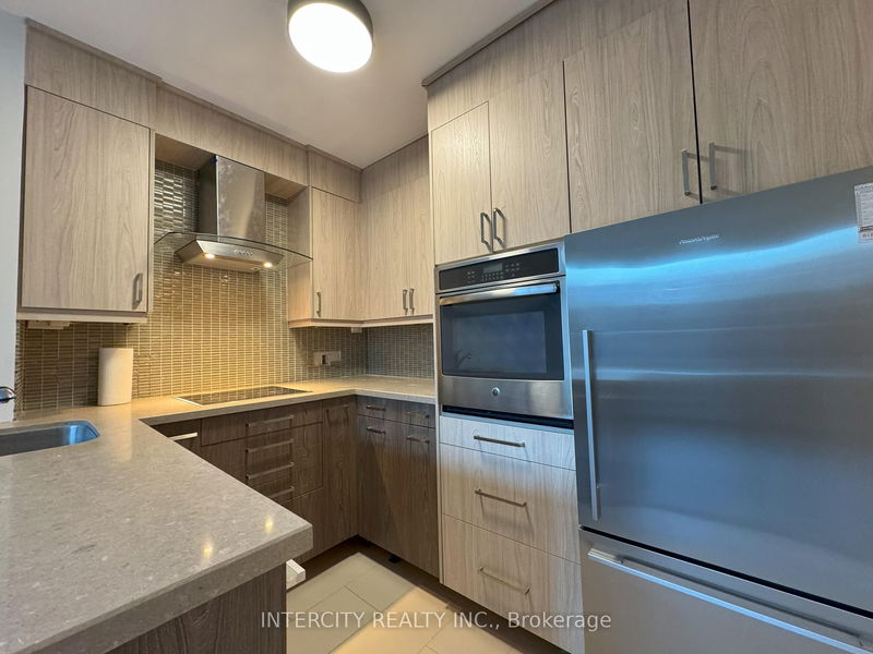 Unit 201 — 70 Alexander St, Toronto - Church-Yonge Corridor image-0-0
