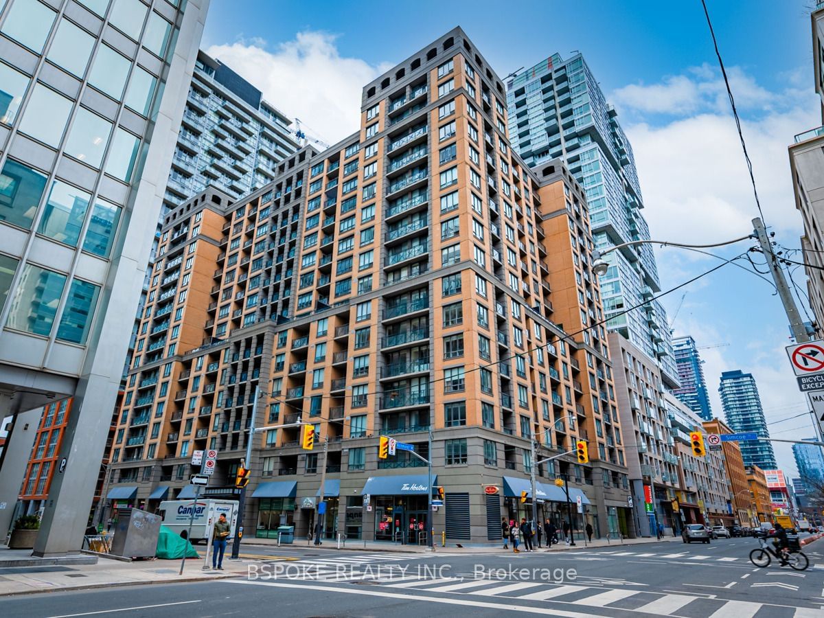 Condo leased at 1515-140 Simcoe Street, Toronto, Waterfront Communities C1, M5H 4E9 - MLS: C11910856