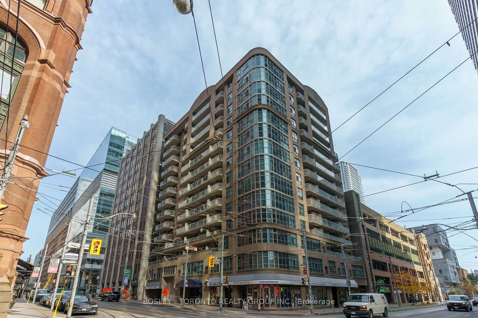 Condo for lease at 606-105 Victoria Street, Toronto, Church-Yonge Corridor, M5C 3B4 - MLS: C11910938