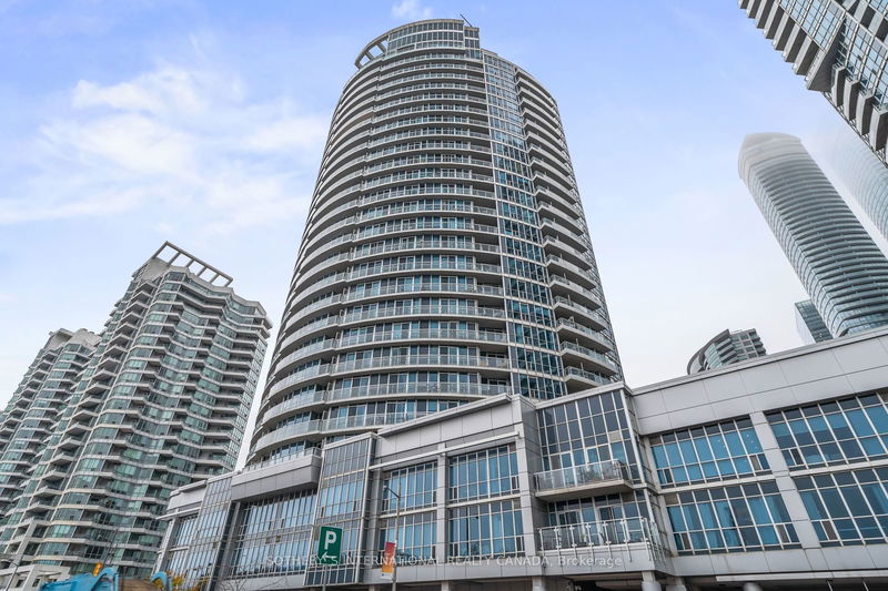 218 Queens Quay W #2502, Toronto, Ontario (MLS C11911251)