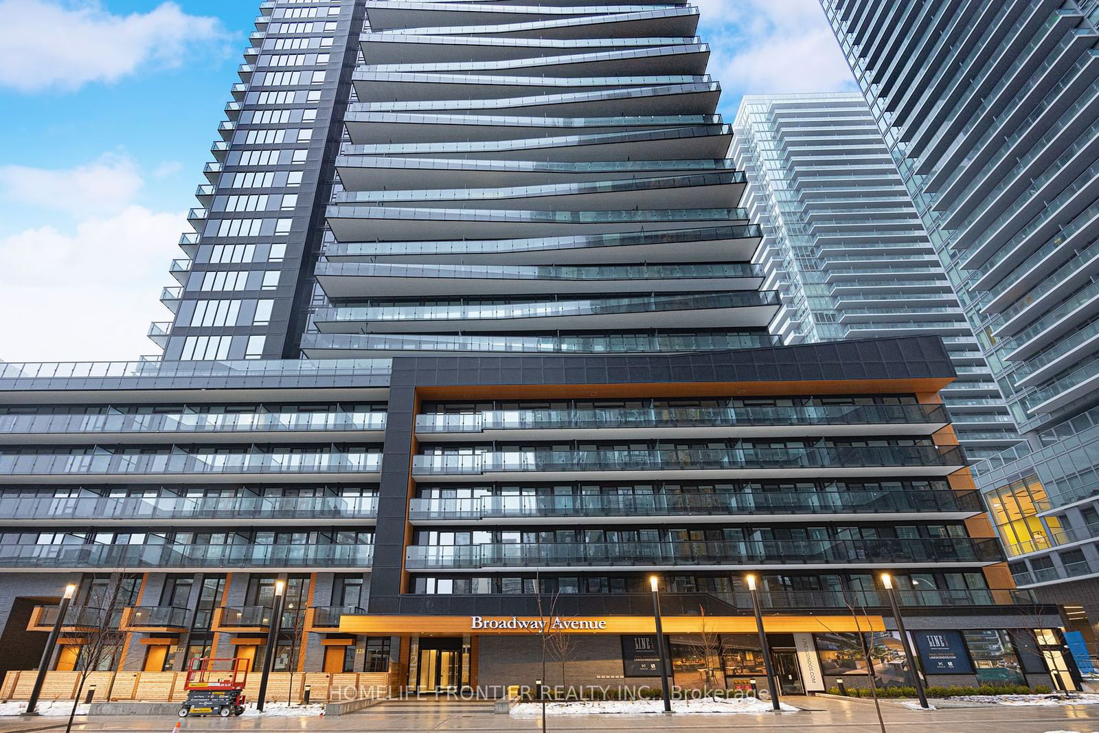 Condo leased at 1313-117 Broadway Avenue, Toronto, Mount Pleasant West, M4P 1V4 - MLS: C11911455