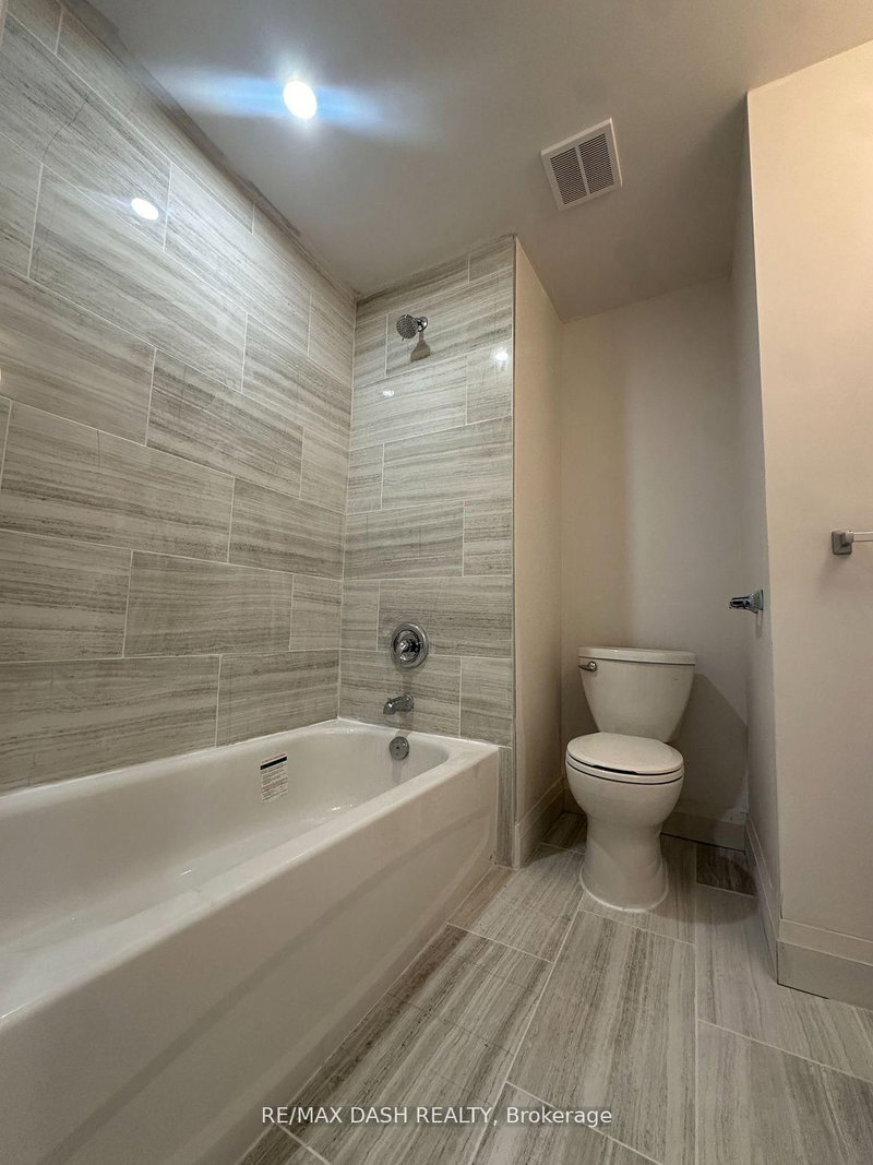 4FL - 565 Yonge St, Toronto, M4Y 1Z2 | Image 3