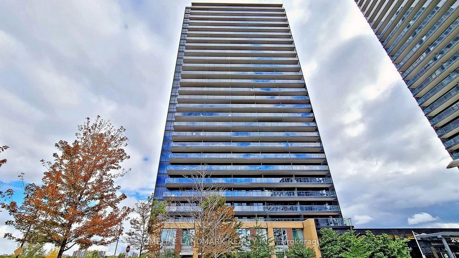 Condo leased at ph02-33 Singer Court, Toronto, Bayview Village, M2K 0B4 - MLS: C11911862